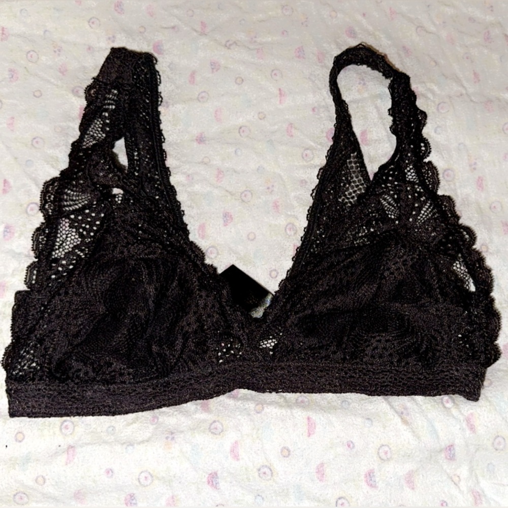 All lace see through on sides used